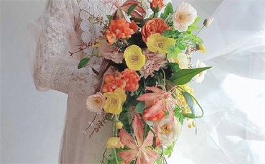 2028年01月04日领证黄历查询