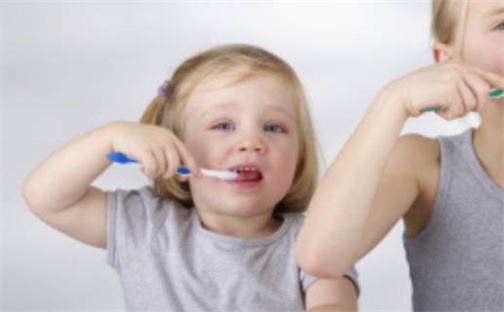 如何给2026年05月11日出生的吴姓女宝宝起个好名字？专业分析与建议