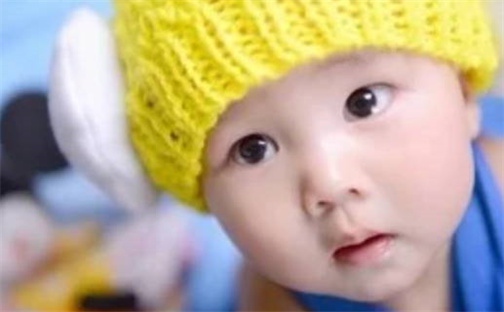 周姓女孩子取名