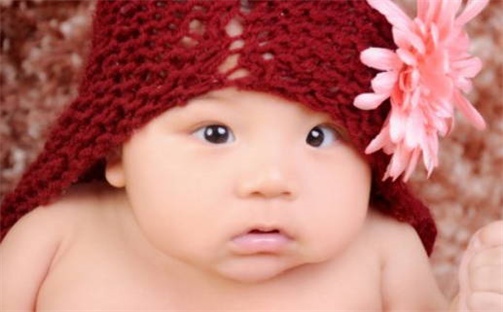 何姓女孩子取名